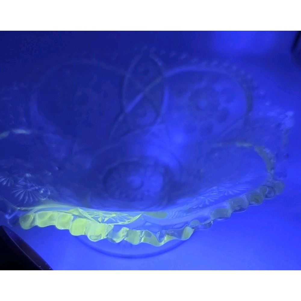 VINTAGE  Vaseline Glass CAMBRIDGE EAPG CRYSTAL CLEAR LRG. SNOWFLAKE PATTERN BOWL